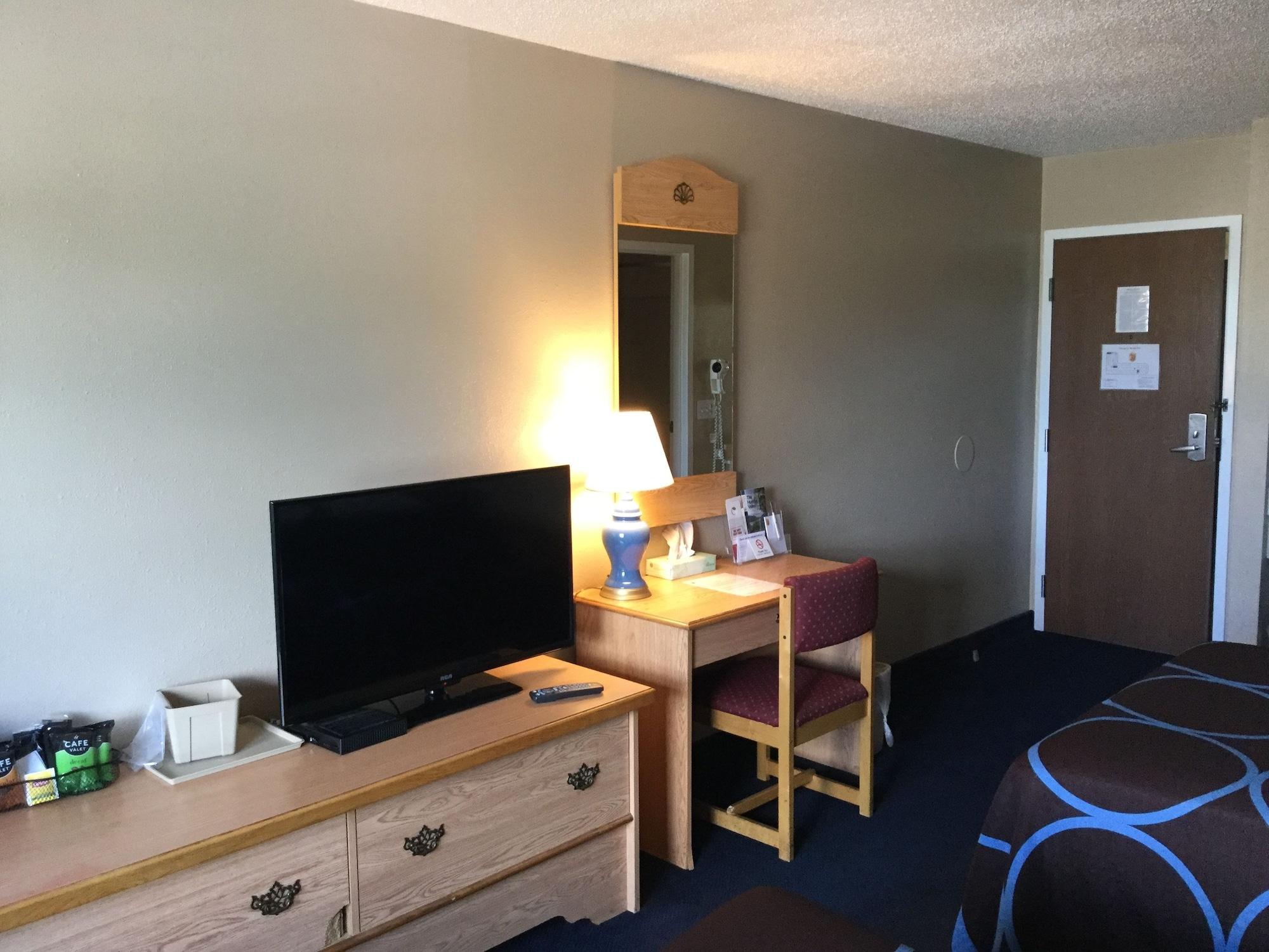 Super 8 By Wyndham Middletown Motel Exterior foto