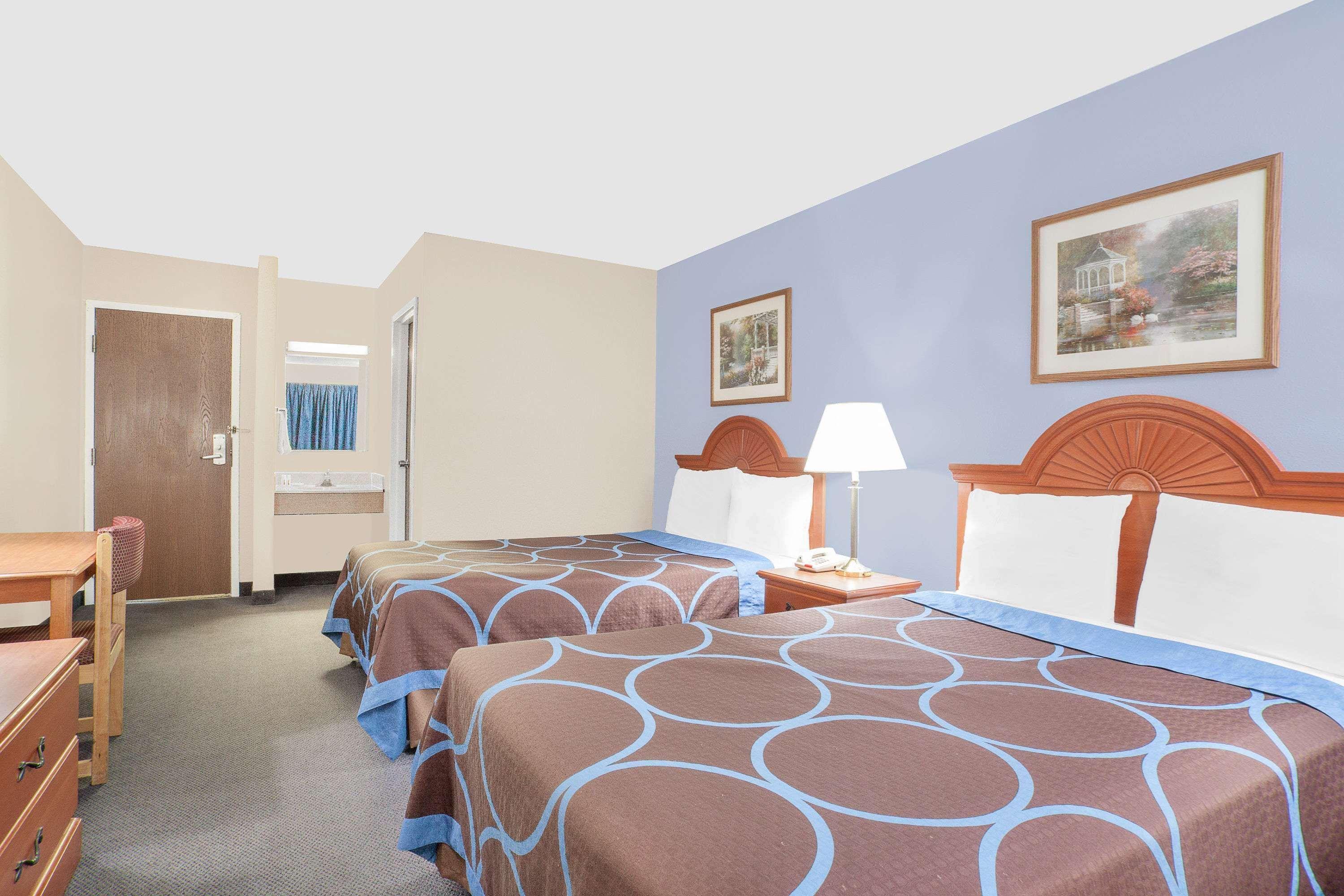Super 8 By Wyndham Middletown Motel Exterior foto