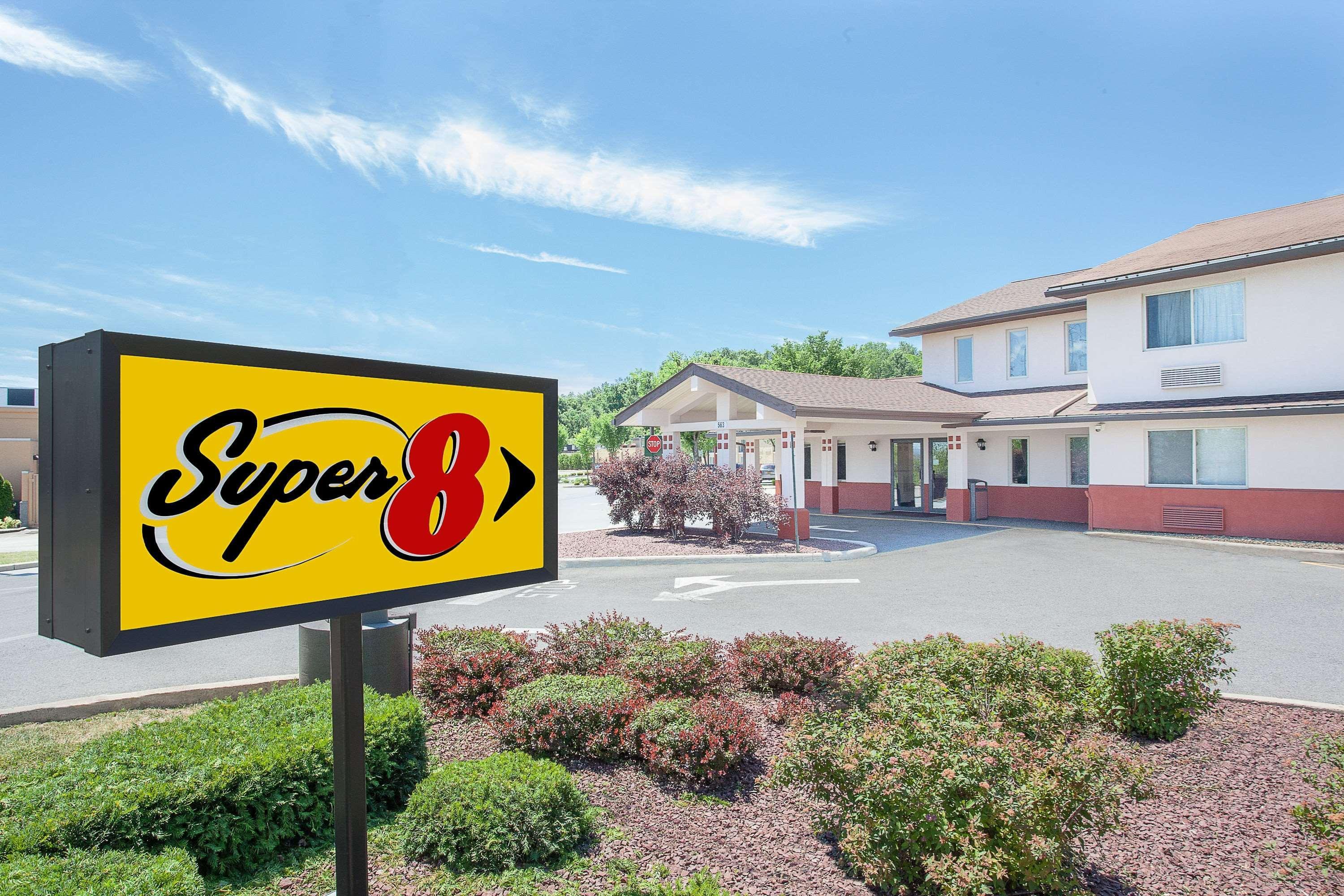 Super 8 By Wyndham Middletown Motel Exterior foto